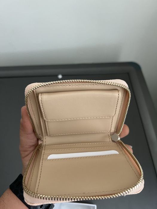 Оригинални дамски портмонета GUESS