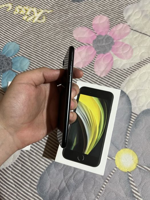 Iphone se 2 93%yomkist