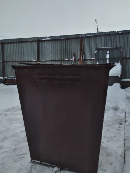 Продам мусорный контейнер