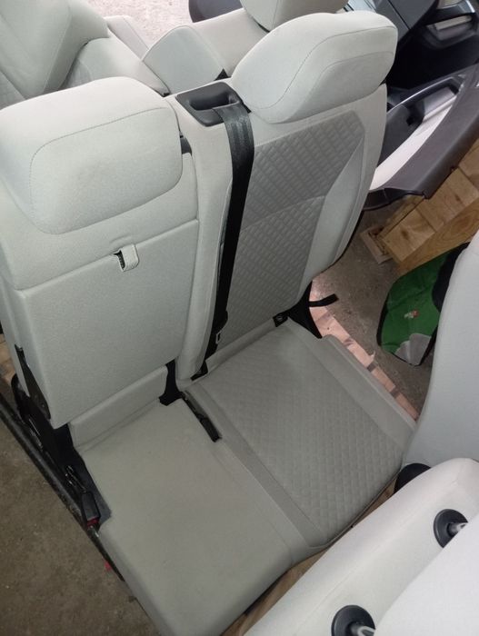 VW Tiguan Allspace салон, седалки и кори за врати 7 местен