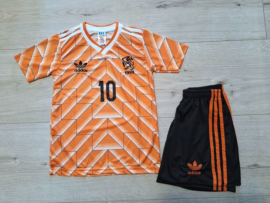 Детски екип на Рууд Гулит и Марко ван Бастен ретро Холандия!!!