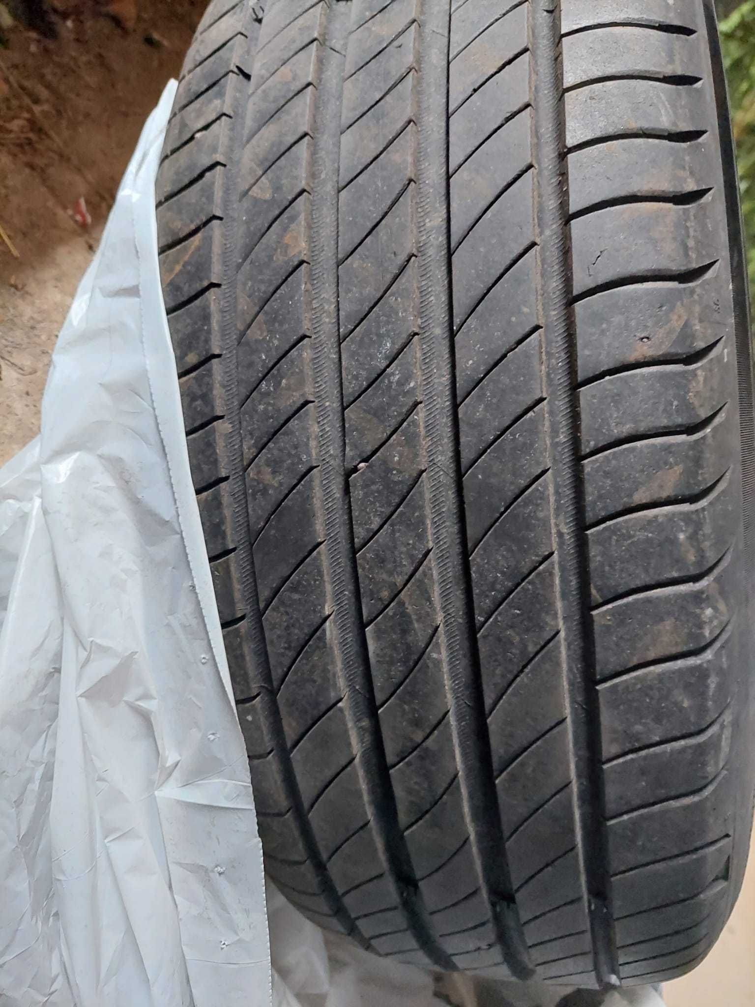 Vând 4 cauciucuri Michelin de vara 195/55R16 87H Dot 2021