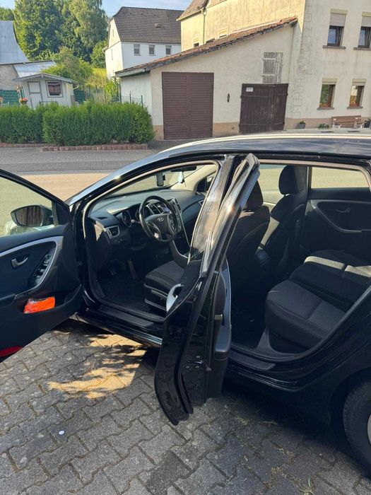 Hyundai i30 – 1.6 CRDi, 110 CP, An 2014 – 203.000 km