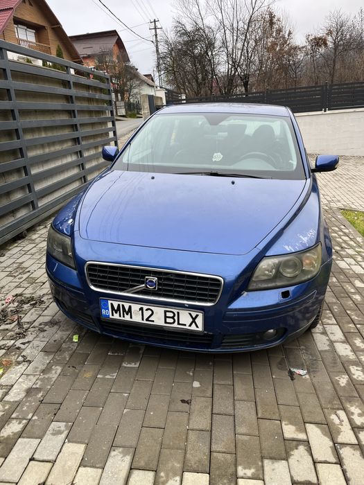 Volvo s40          .