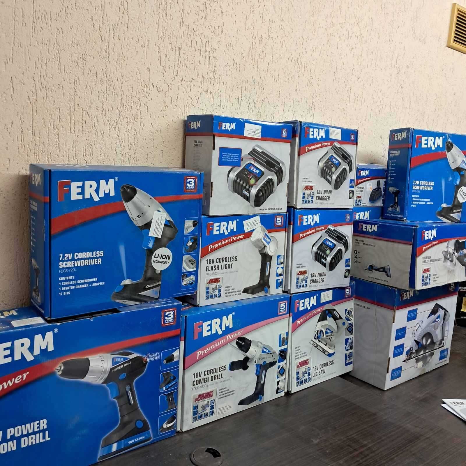 Инструменти на FERM комплект
