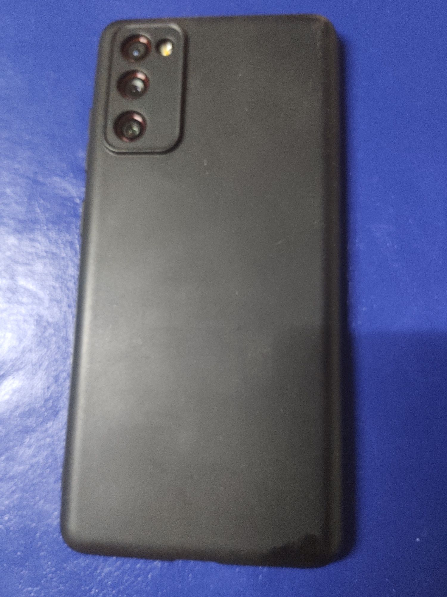 Samsung  S20 FE  6/128