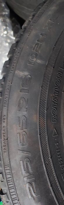 17 цола зимни гуми Nokian 215-65