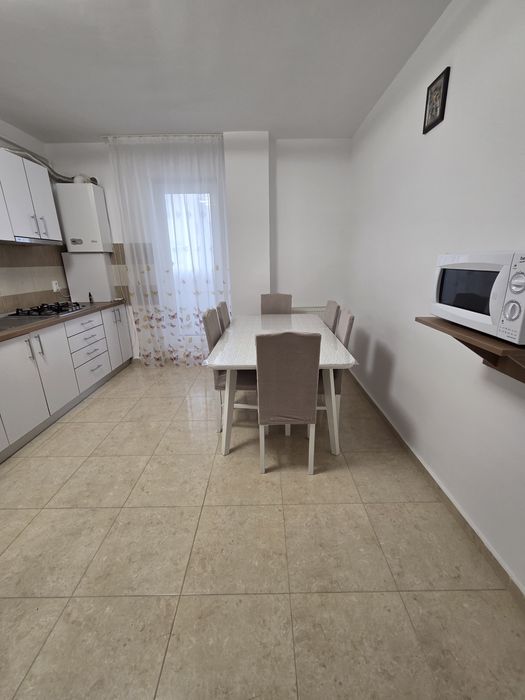 Apartament de închiriat