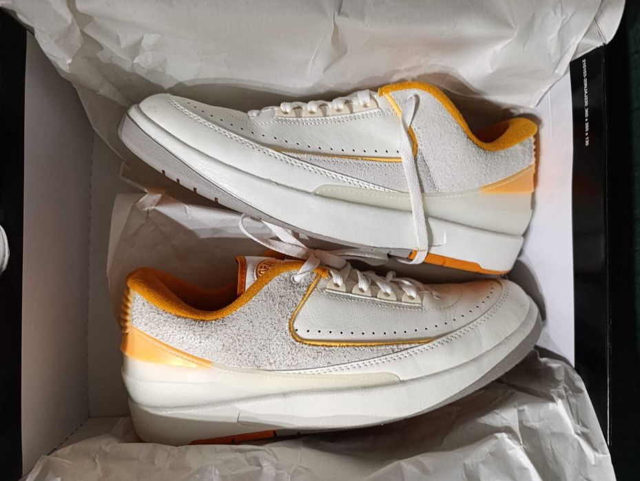 Vand Air Jordan 2 Retro Low, Alb - Portocaliu, Marimea 45.5