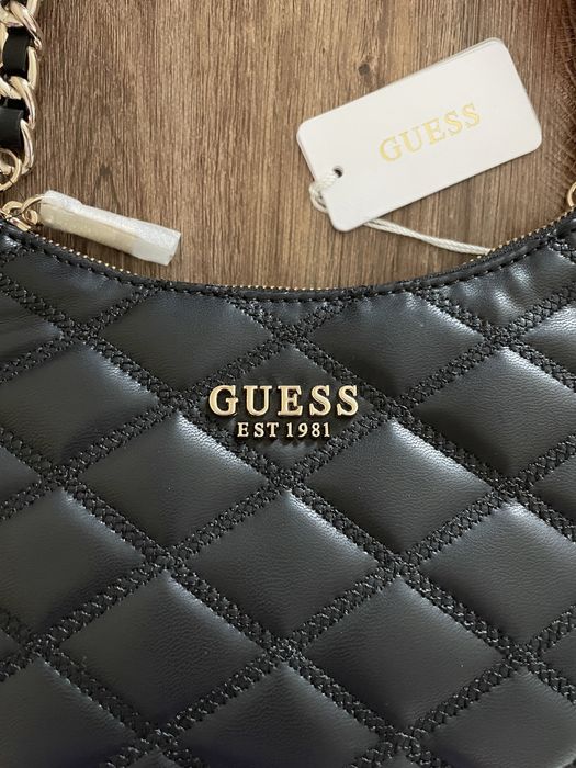 Дамска чанта Guess