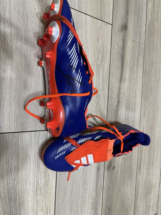 Ghete de fotbal adidas predator