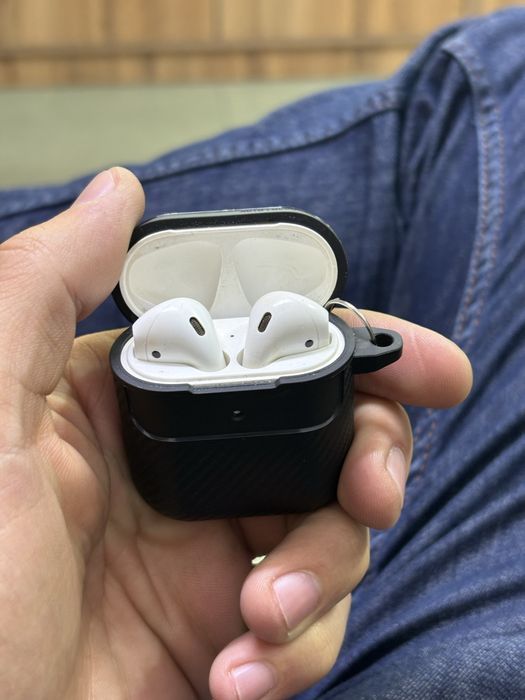 Apple AirPods 2