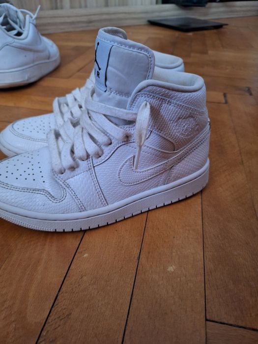 Nike Jordan 1 mid all white snakeskin unisex