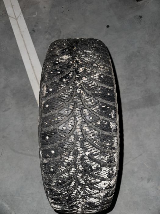 205 60 R16 в хорошем состояний