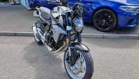 Motocicleta BMW F900R 2021