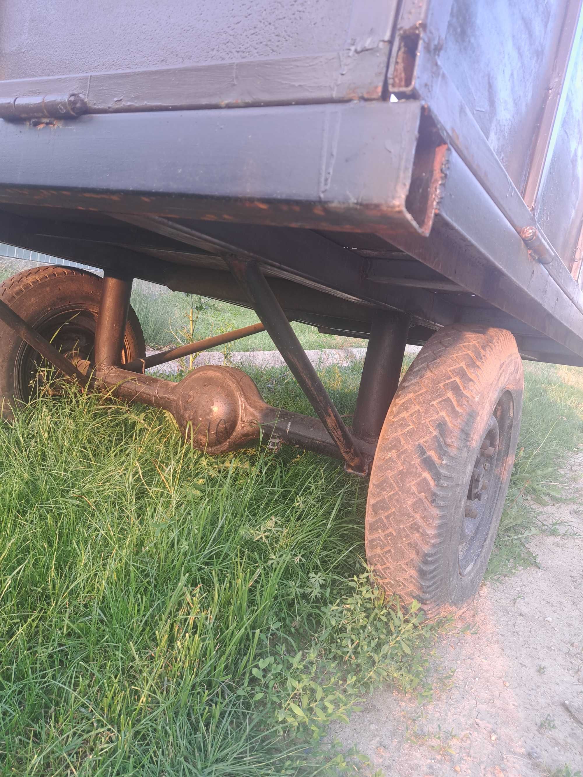 Remorca dupa tractor