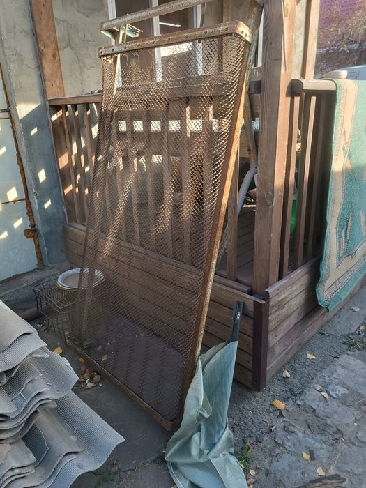 Продам панцирную кровать
