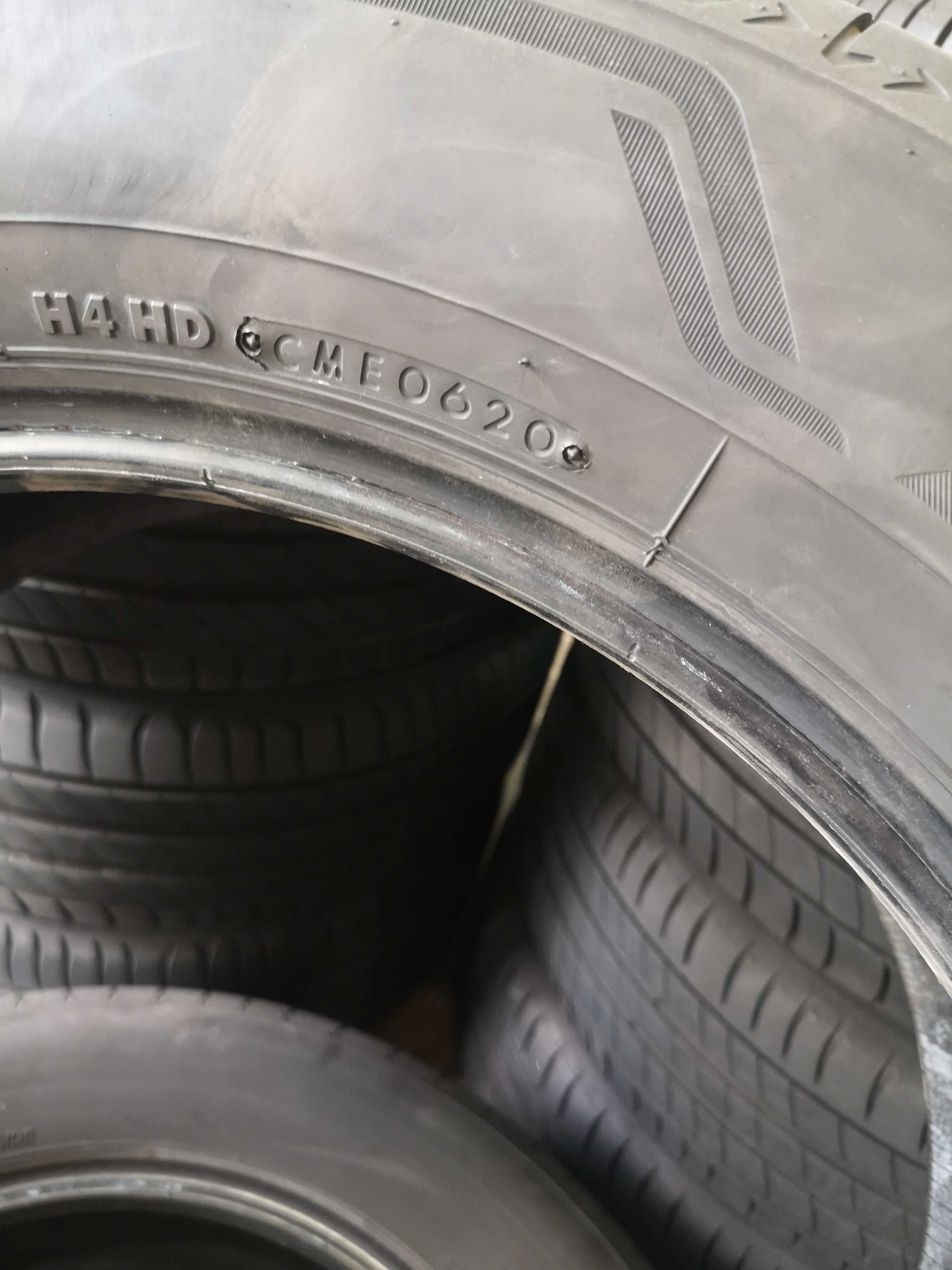 2бр 225/60/18 BRIDGESTONE 7мм грайфер дот:20г безплатен монтаж