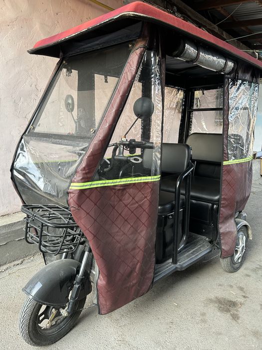 Трицикл б/у но в идеальном состоянии