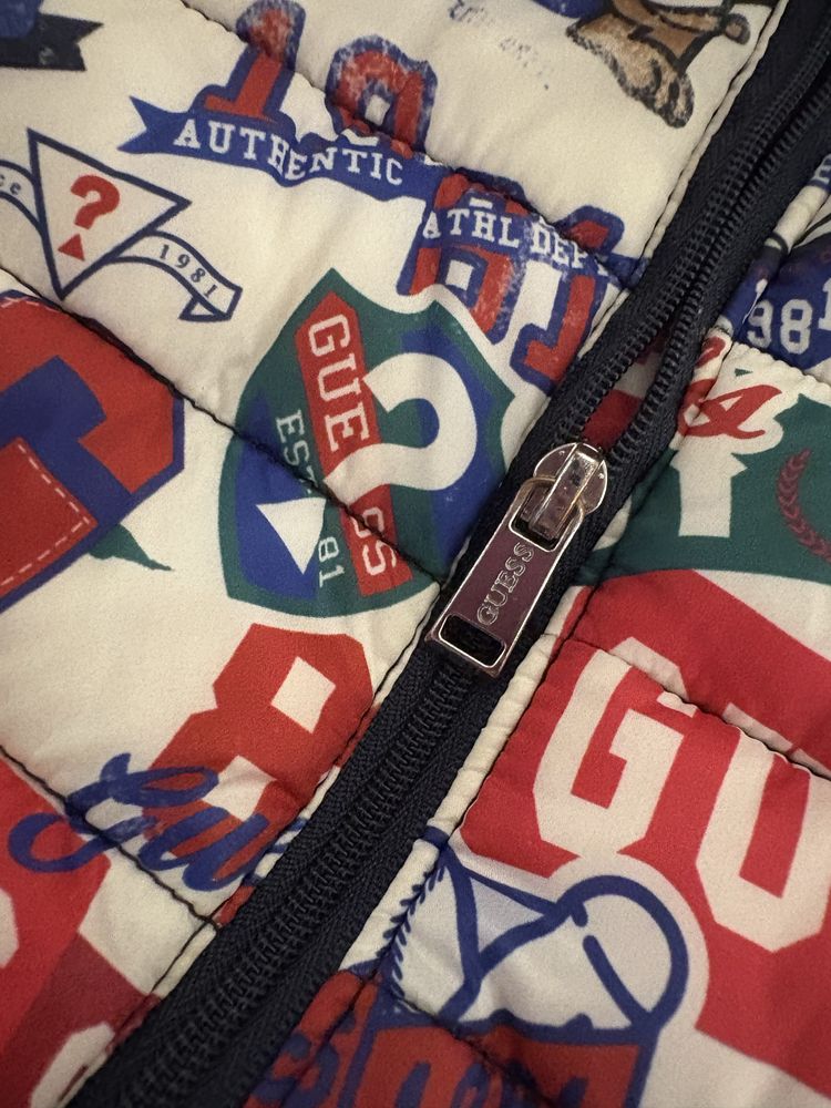 Детско яке Guess 18 М