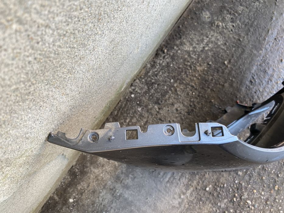 Bara fata Mercedes Benz E Class W213 AMG