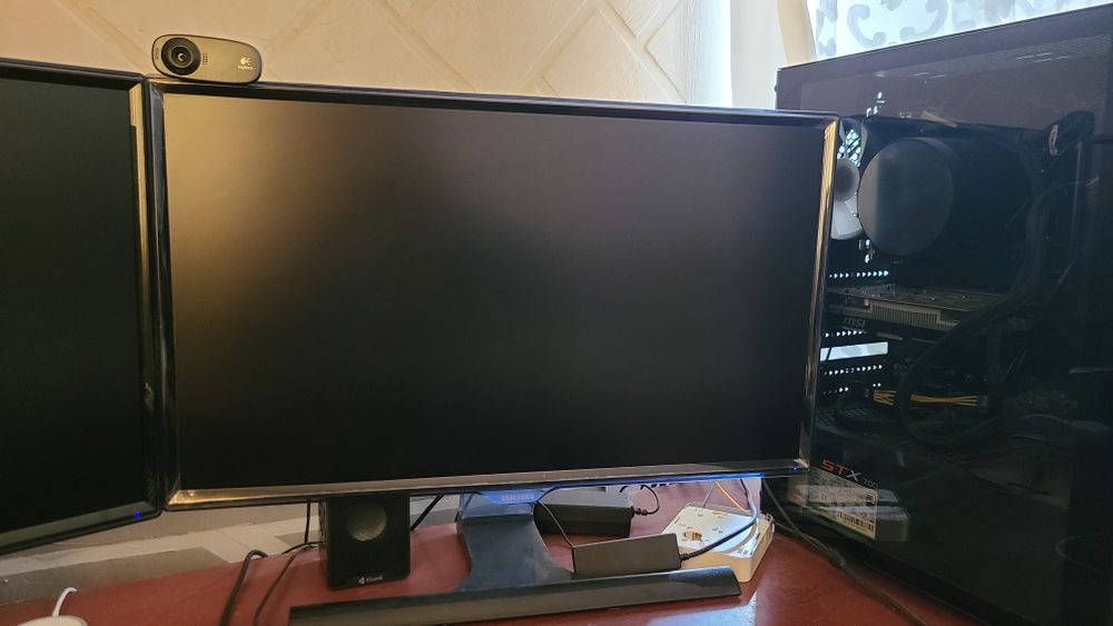 Samsung 24"kompyuter monitor sotiladi