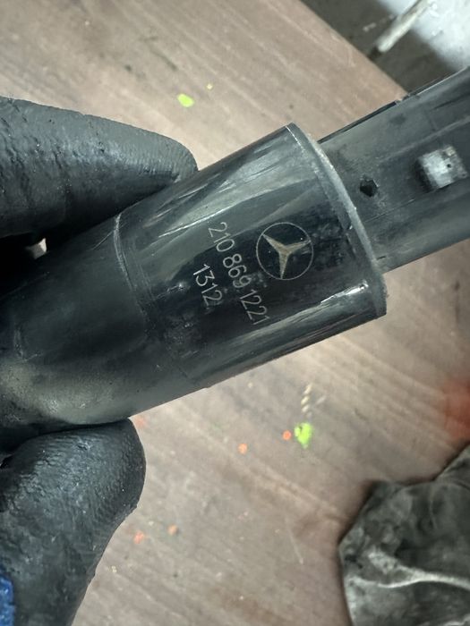 Pompa lichid parbriz spalator far mercedes w212 w204 glk cls ml cla