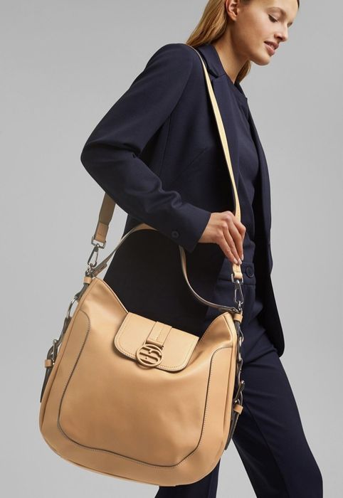 Esprit дамска чанта в цвят камел нова колекция