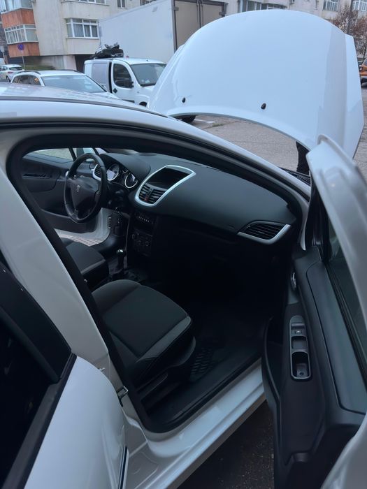 Peugeot 207 - An fabricatie 2011