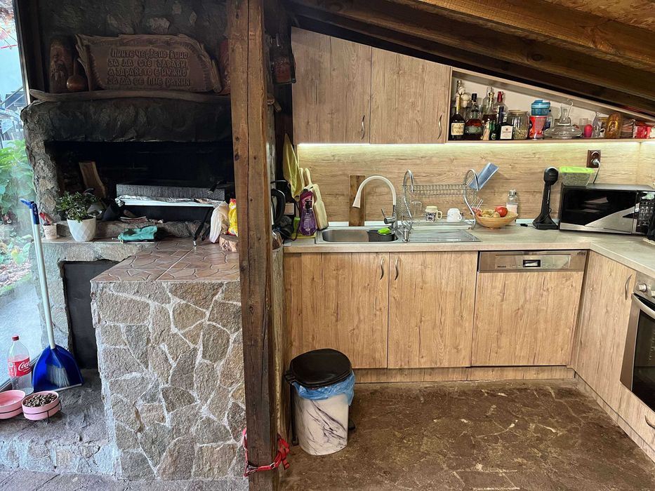 Продава се къща в гр. Мъглиж – отлична семейна имотна възможност!