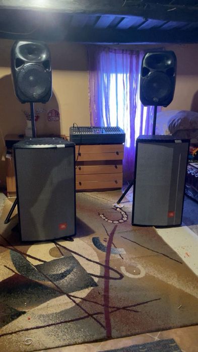 Vând sistem jbl Mixer și încă două boxe