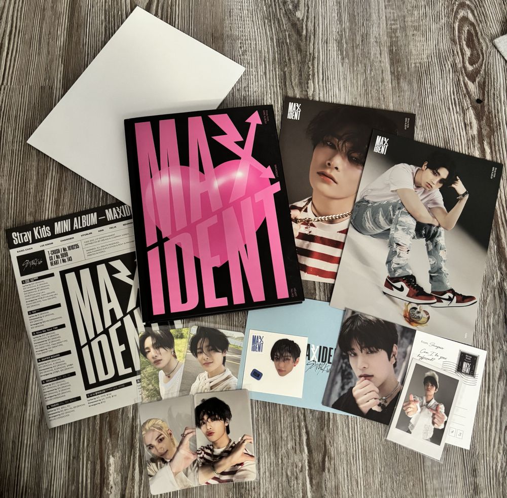 Kpop албуми на Stray Kids и Enhypen