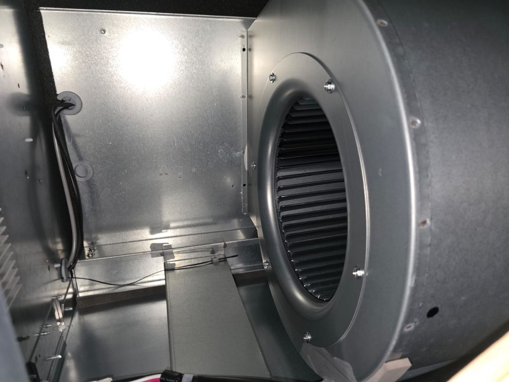 Vand pomba de caldura VRV daikin noua cu 4 splituri