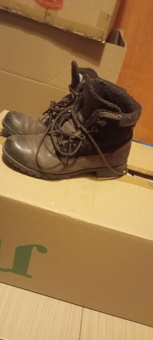 Ghete Clarks piele si goretex 38