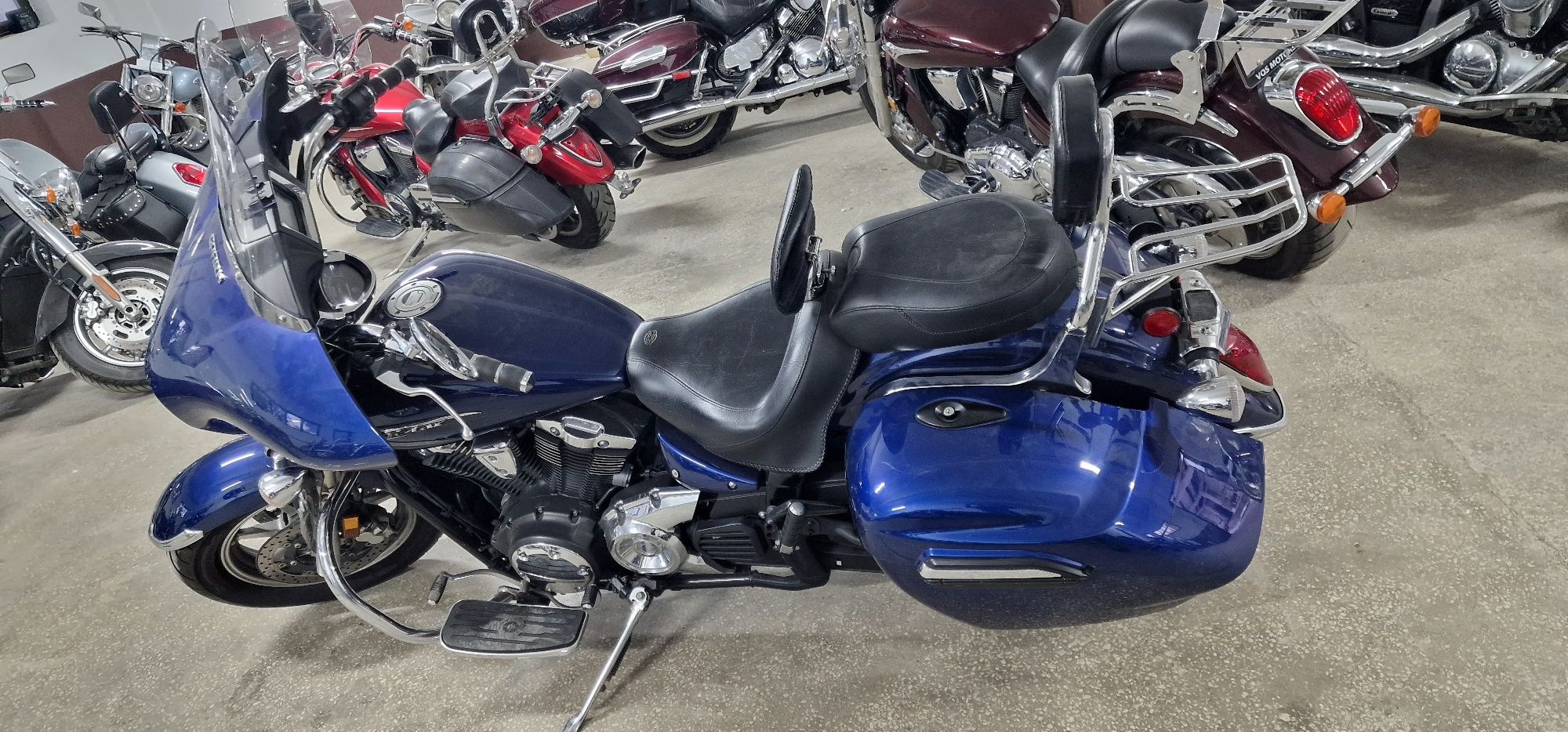 2013 Yamaha V star 1300 tour deluxe