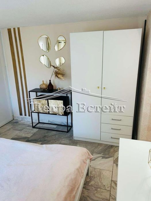 Продава се Двустаен апартамент в Варна, Гръцка махала - 60 кв.м за 2484 €/кв.м - Снимка #5