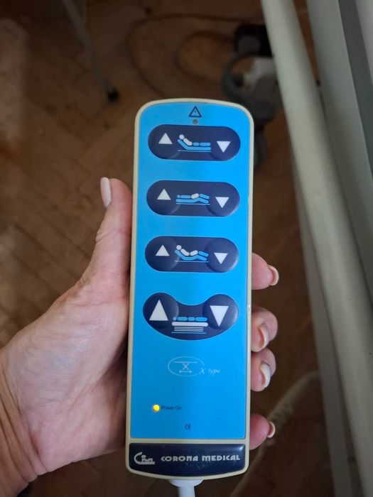 Електрическо болнично легло