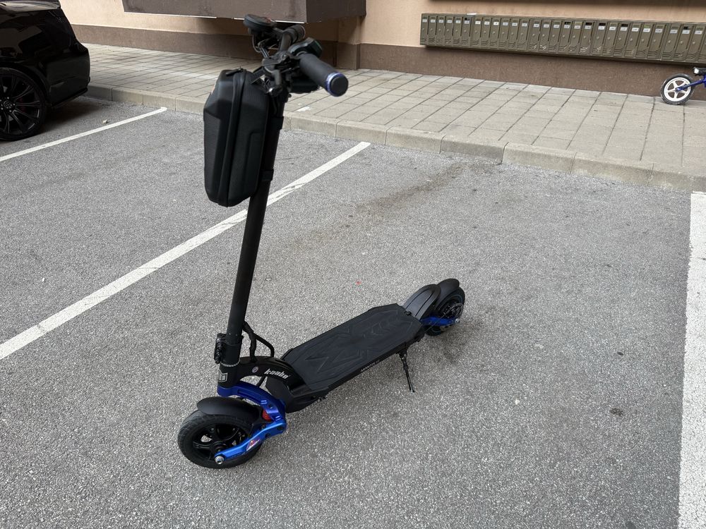 Kaabo Mantis 10 800w електрически скутер
