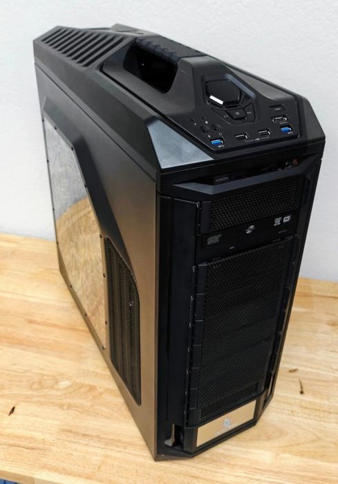Carcasa Cooler Master Trooper Rtx Amd Intel Corsair Seasonic Phanteks