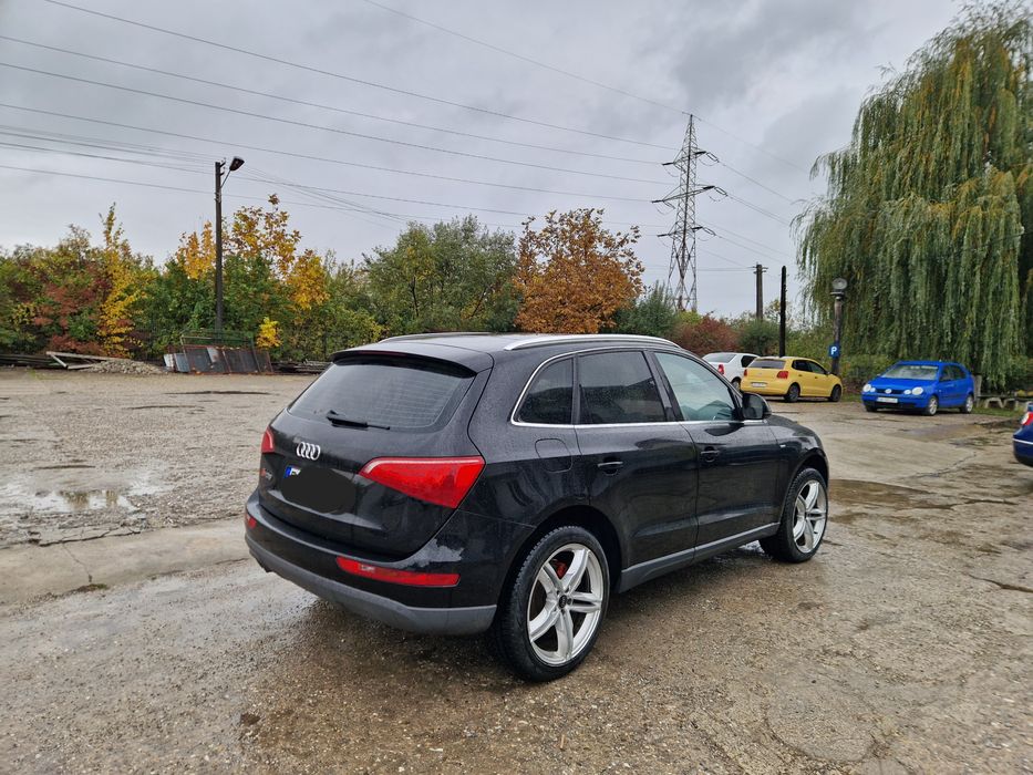 Audi Q5 quattro 2.0
