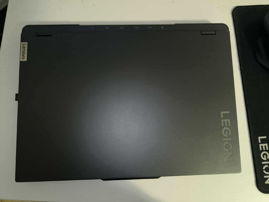 Lenovo Legion Pro 5 16IRX9