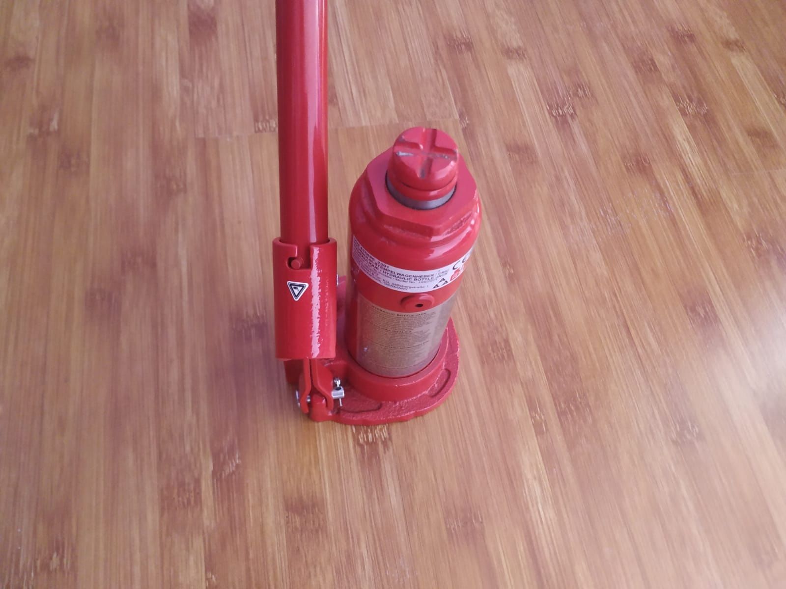 Cric hidraulic auto