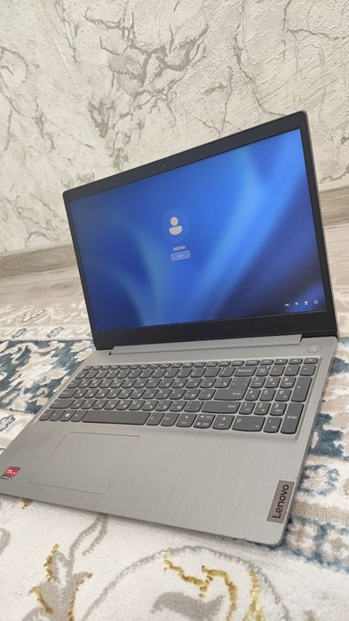 Срочно продам ноутбук топовый,256ssd