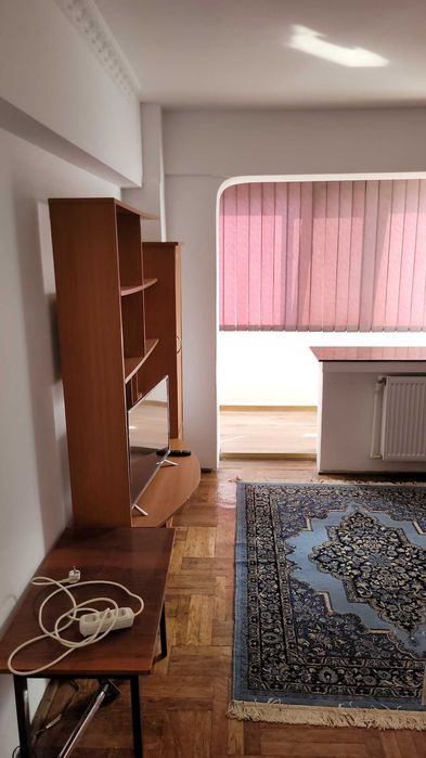 Garsoniera de inchiriat ultracentral Bacau , str. Mihai Viteazul ,et.1