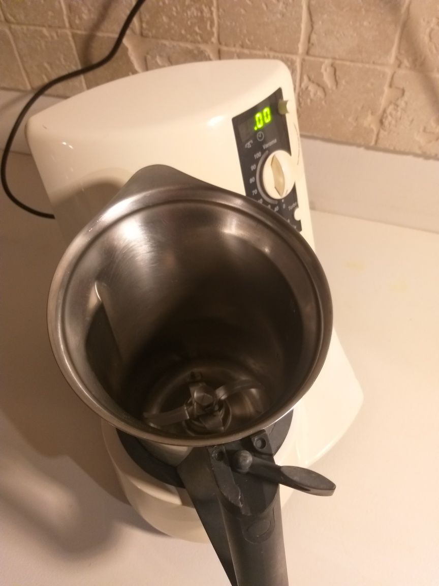 Robot de bucatarie Vorwerk Thermomix Tm21 defect cantarul