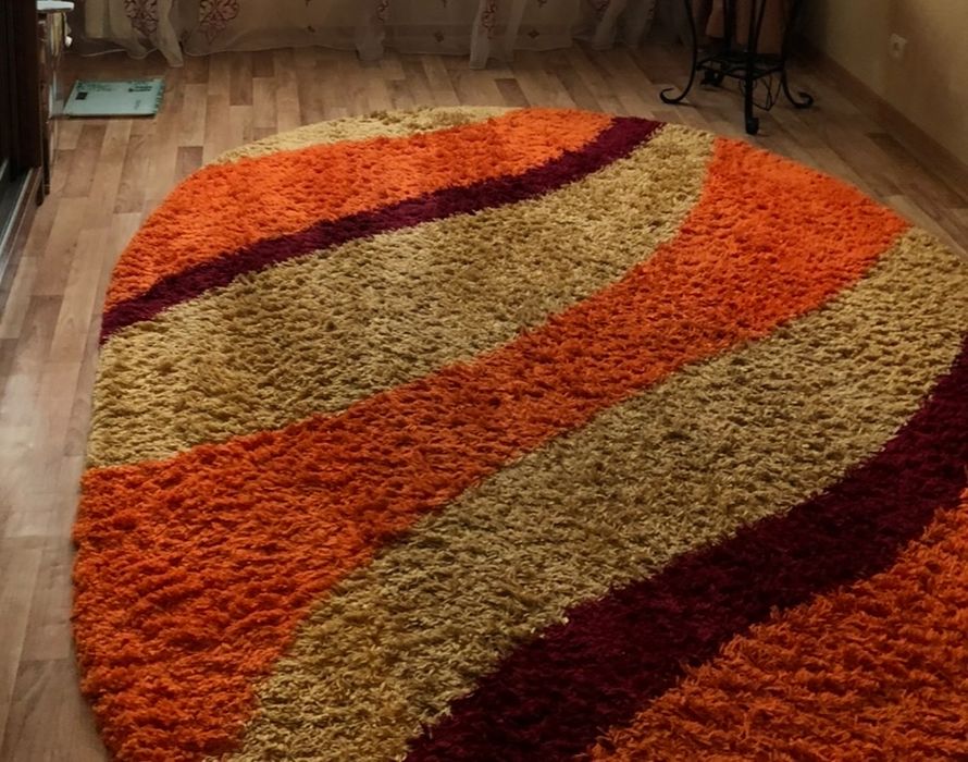 Продам ковер в отличном состоянии после стирки,в связи с переездом