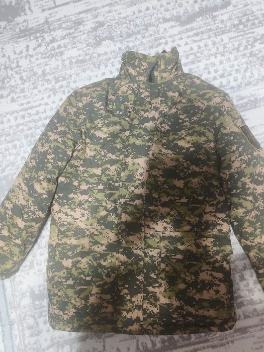 Продам зимний утепленный бушлат с ватными штанами