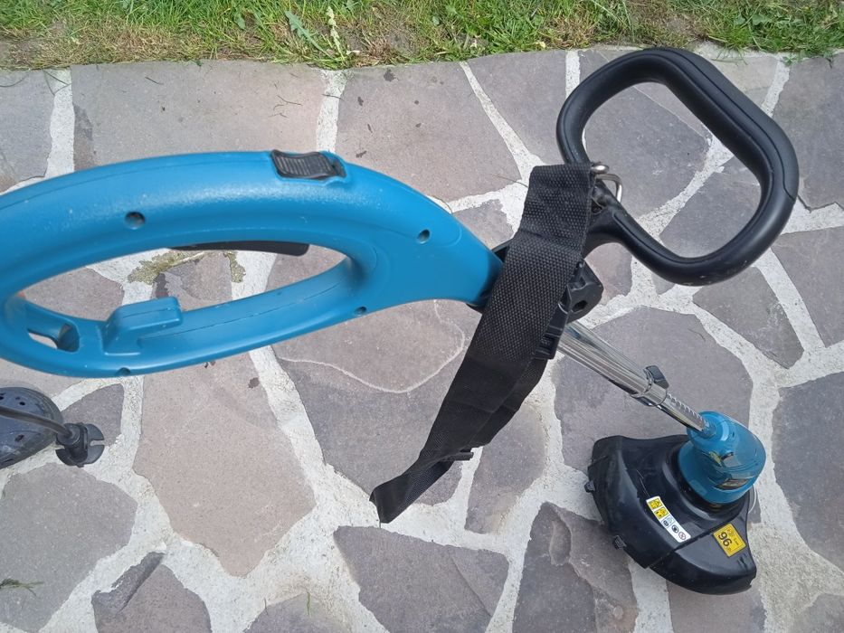 Vând Trimer electric Makita 180 lei
