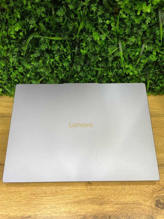 LENOVO IdeaPad Slim5/ Core 7 240H/16gb ddr5/512gb ssd/16,0 2,8K OLED