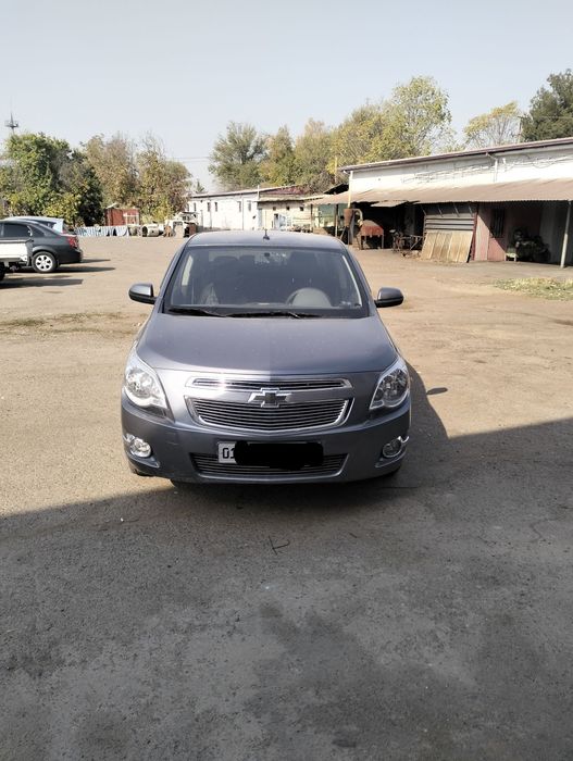 Автомобиль кобальт